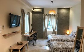 Flight Apartments Airport By Airstay